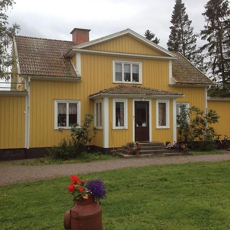 Marielund Gard Bed & Breakfast Skara Exterior foto